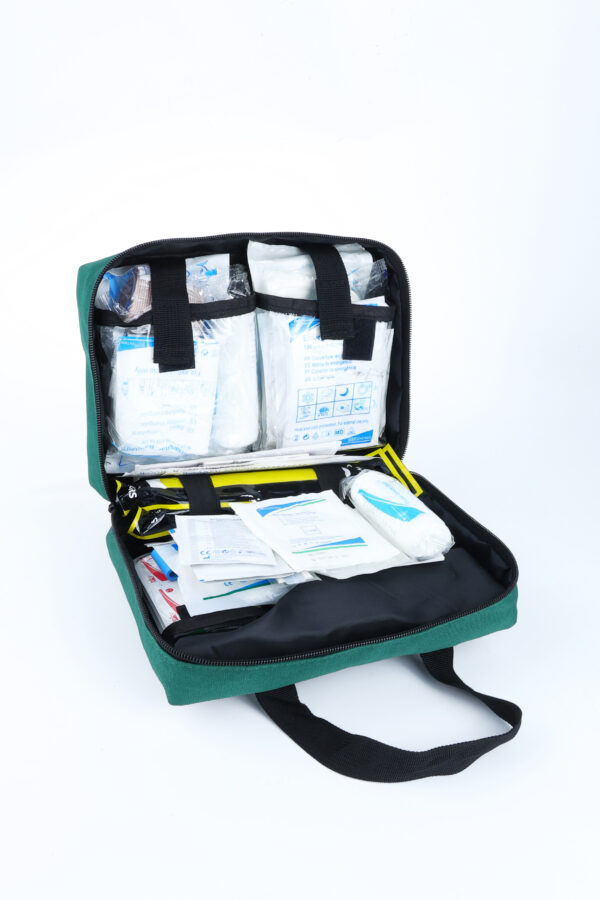 Portable First Aid Bag (3)