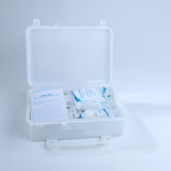 Kit de primeiros socorros compacto em plástico branco - Image 4